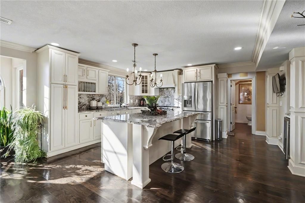 8430 Kickapoo Street, De Soto, KS 66018