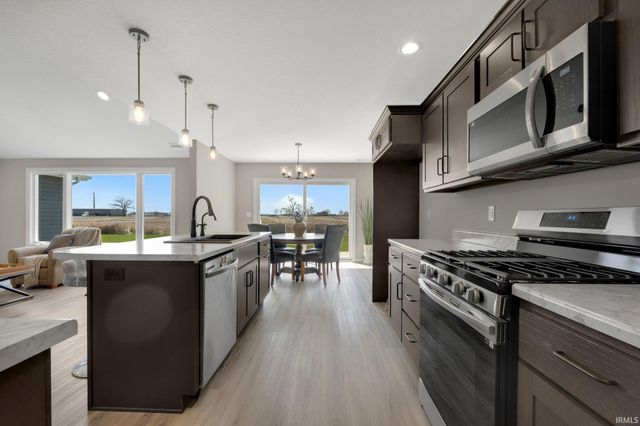 1016 Bryce Circle, Ligonier, IN 46767