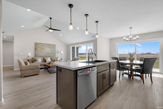 1016 Bryce Circle, Ligonier, IN 46767