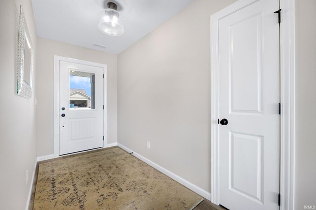 1016 Bryce Circle, Ligonier, IN 46767