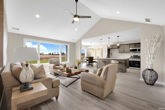 1016 Bryce Circle, Ligonier, IN 46767