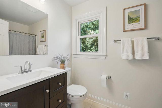 8130 WINDSOR DR, King George, VA 22485