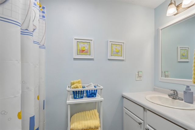6312 NW 96th Street, Johnston, IA 50131