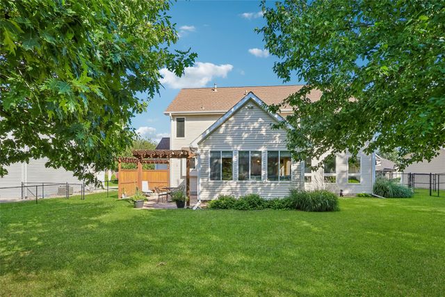 6312 NW 96th Street, Johnston, IA 50131