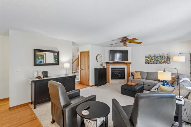 6312 NW 96th Street, Johnston, IA 50131