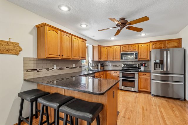 6312 NW 96th Street, Johnston, IA 50131