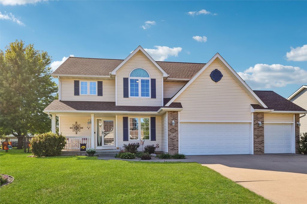 6312 NW 96th Street, Johnston, IA 50131