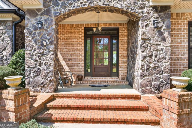 1121 Deer Trail, Bishop, GA 30621