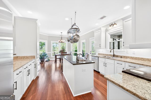 1121 Deer Trail, Bishop, GA 30621