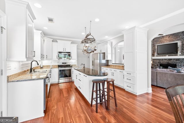 1121 Deer Trail, Bishop, GA 30621