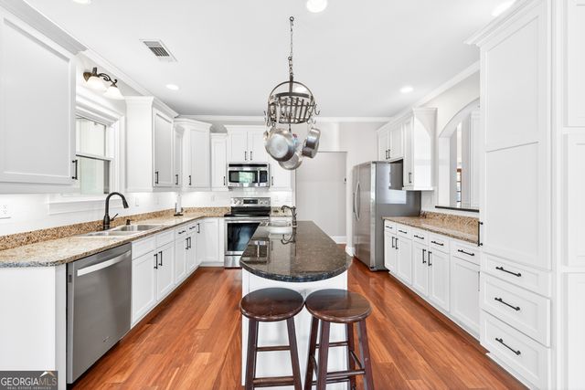 1121 Deer Trail, Bishop, GA 30621