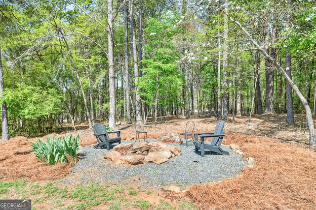 1121 Deer Trail, Bishop, GA 30621