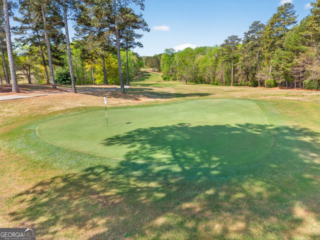 1121 Deer Trail, Bishop, GA 30621