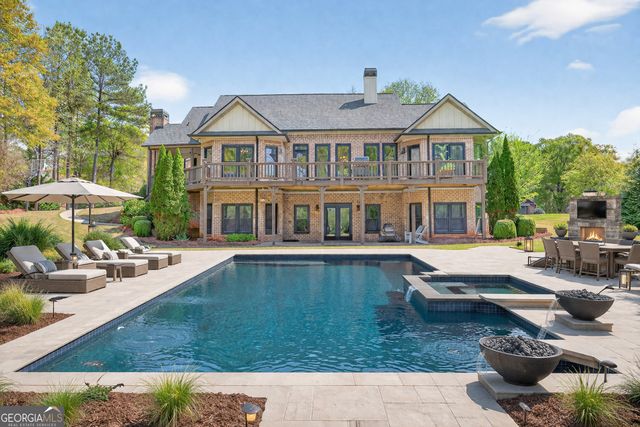 1121 Deer Trail, Bishop, GA 30621