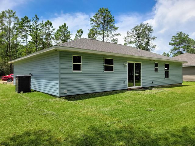57 Cedar Hill Court, Defuniak Springs, FL 32433