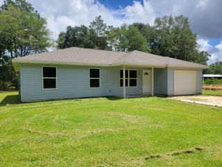 57 Cedar Hill Court, Defuniak Springs, FL 32433