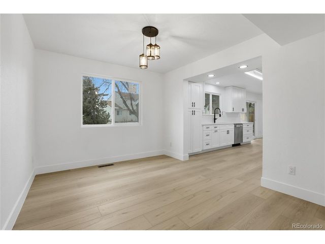 1056 E Nichols Ave, Centennial, CO 80122