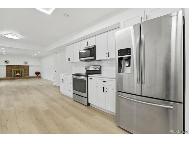 1056 E Nichols Ave, Centennial, CO 80122