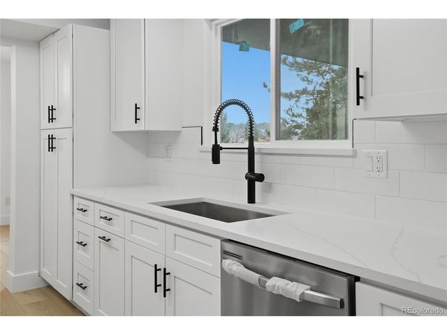 1056 E Nichols Ave, Centennial, CO 80122