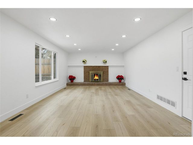 1056 E Nichols Ave, Centennial, CO 80122