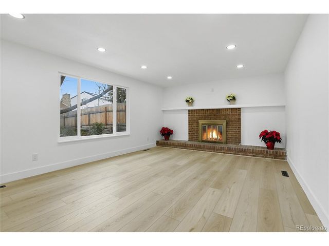 1056 E Nichols Ave, Centennial, CO 80122