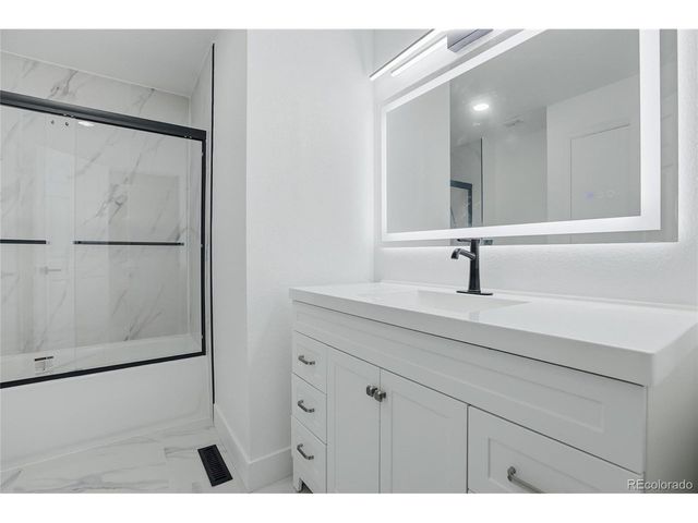 1056 E Nichols Ave, Centennial, CO 80122