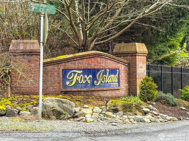 468 3rd Court, Fox Island, WA 98333