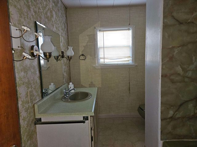 2100 W Temple Drive, Harrison, MI 48625