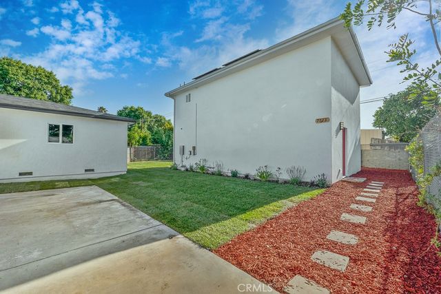 7719 Nestle Avenue, Reseda, CA 91335