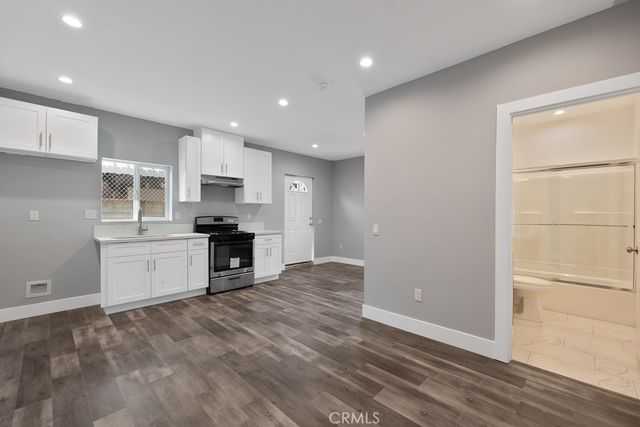 7719 Nestle Avenue, Reseda, CA 91335