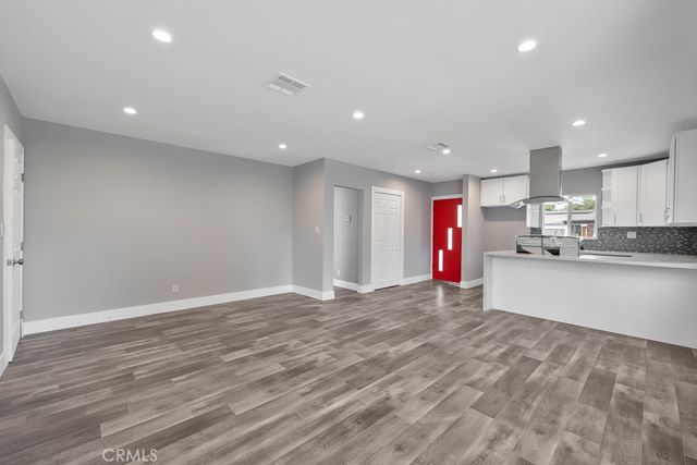 7719 Nestle Avenue, Reseda, CA 91335