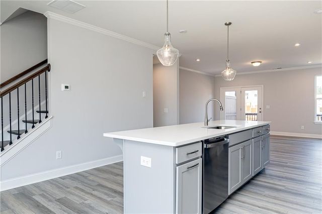 1051 Bullpen Bluffs, Lawrenceville, GA 30043