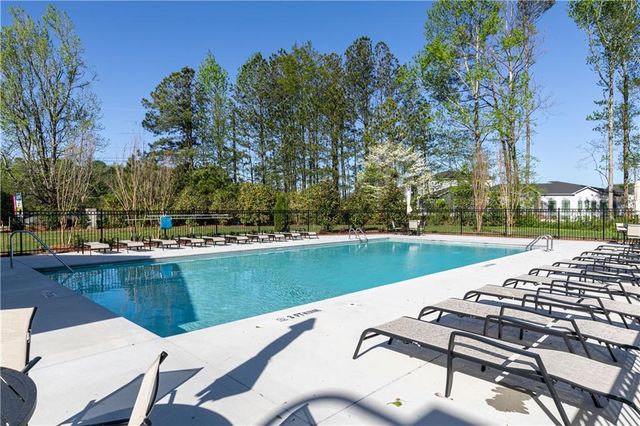 1051 Bullpen Bluffs, Lawrenceville, GA 30043