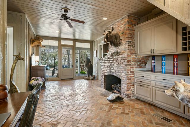 5844 N Williamsburg Rd., Bassfield, MS 39421