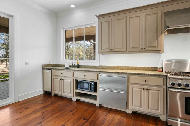 5844 N Williamsburg Rd., Bassfield, MS 39421