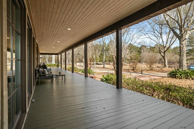 5844 N Williamsburg Rd., Bassfield, MS 39421