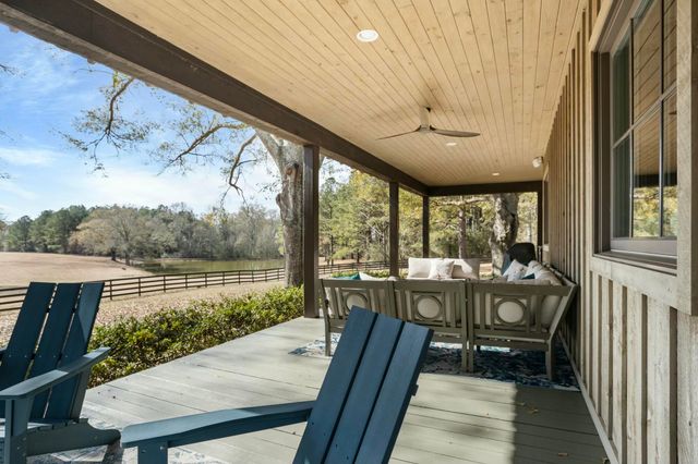 5844 N Williamsburg Rd., Bassfield, MS 39421