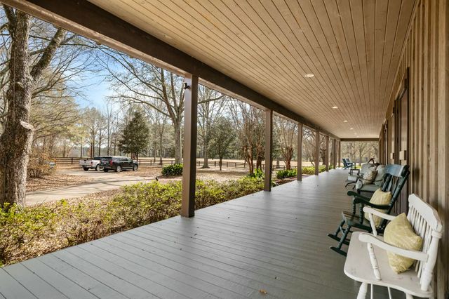 5844 N Williamsburg Rd., Bassfield, MS 39421