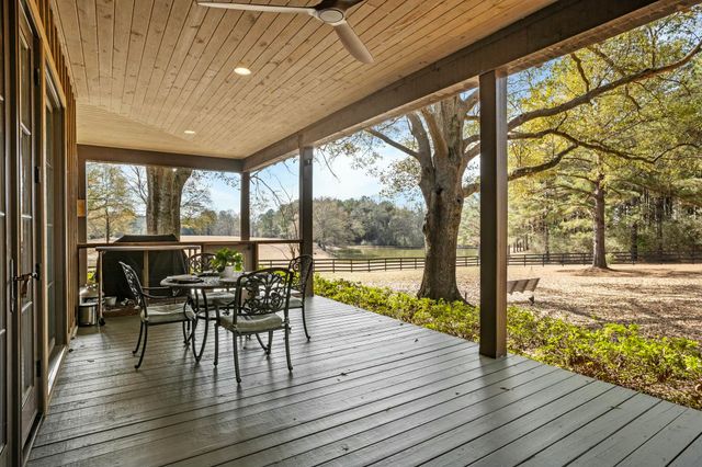 5844 N Williamsburg Rd., Bassfield, MS 39421