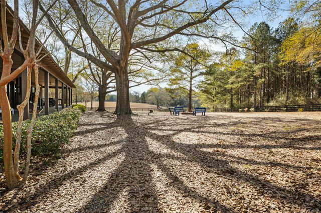 5844 N Williamsburg Rd., Bassfield, MS 39421