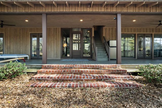 5844 N Williamsburg Rd., Bassfield, MS 39421
