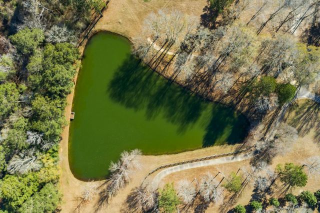 5844 N Williamsburg Rd., Bassfield, MS 39421
