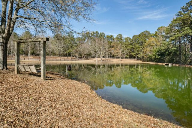 5844 N Williamsburg Rd., Bassfield, MS 39421