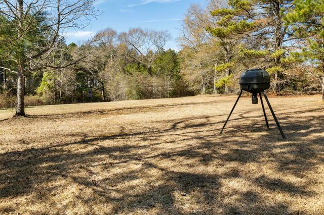 5844 N Williamsburg Rd., Bassfield, MS 39421