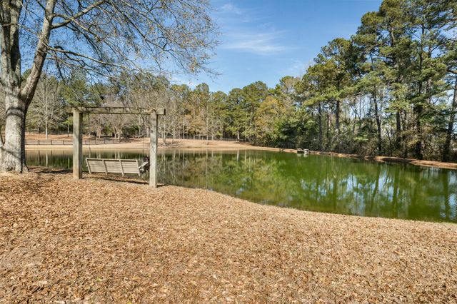 5844 N Williamsburg Rd., Bassfield, MS 39421