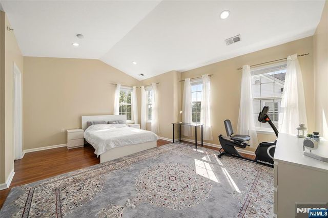 3 Holly Lane 902, Garfield, NJ 07026