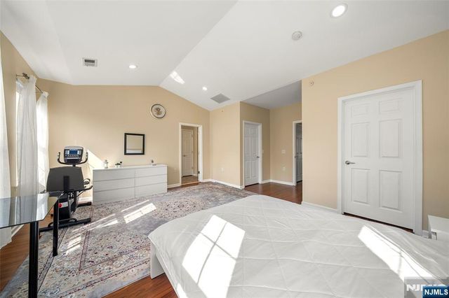 3 Holly Lane 902, Garfield, NJ 07026