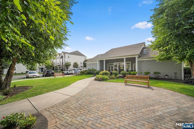 3 Holly Lane 902, Garfield, NJ 07026