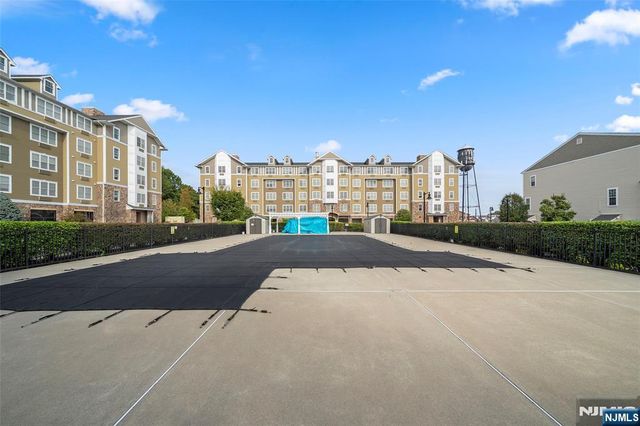 3 Holly Lane 902, Garfield, NJ 07026