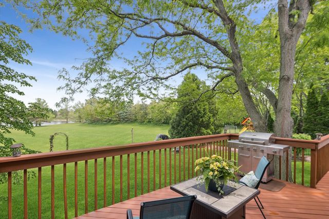 2725 Miller Road, Geneva, IL 60134